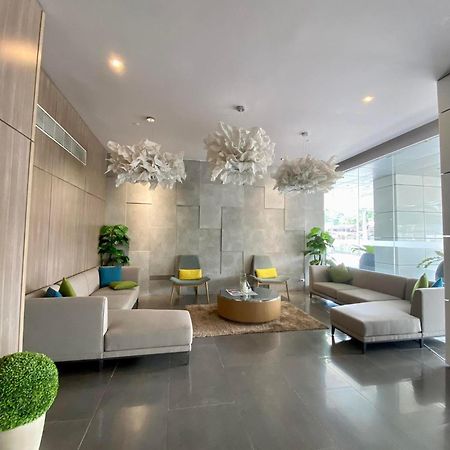 Aeon Towers Executive Suite 2Br 18Th Floor Davao Exterior foto