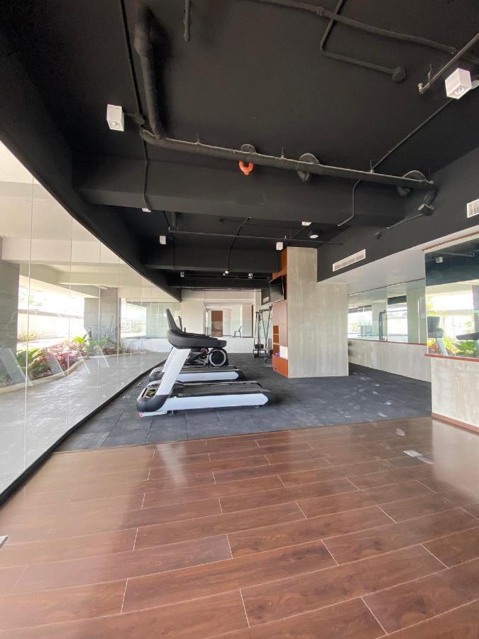 Aeon Towers Executive Suite 2Br 18Th Floor Davao Exterior foto